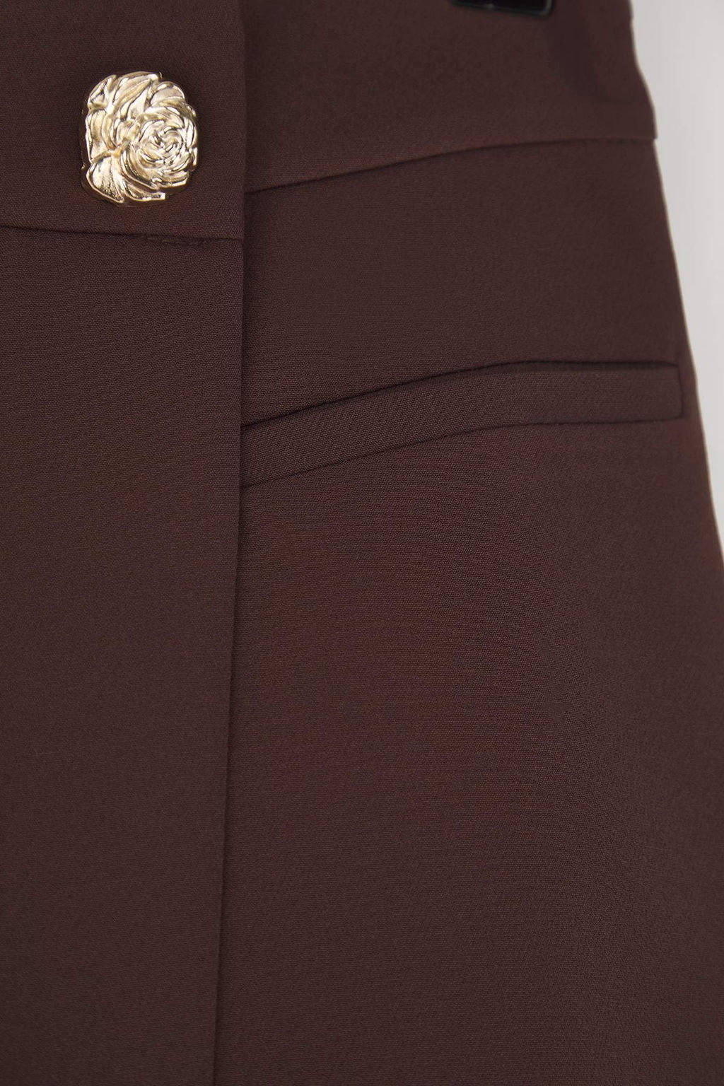 Koyu Kahverengi Dugme Detayl? Mini Sort Etek Sort & Bermuda TWOAW26SR00027