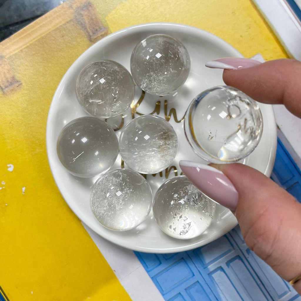 Шар из Горного Хрусталя