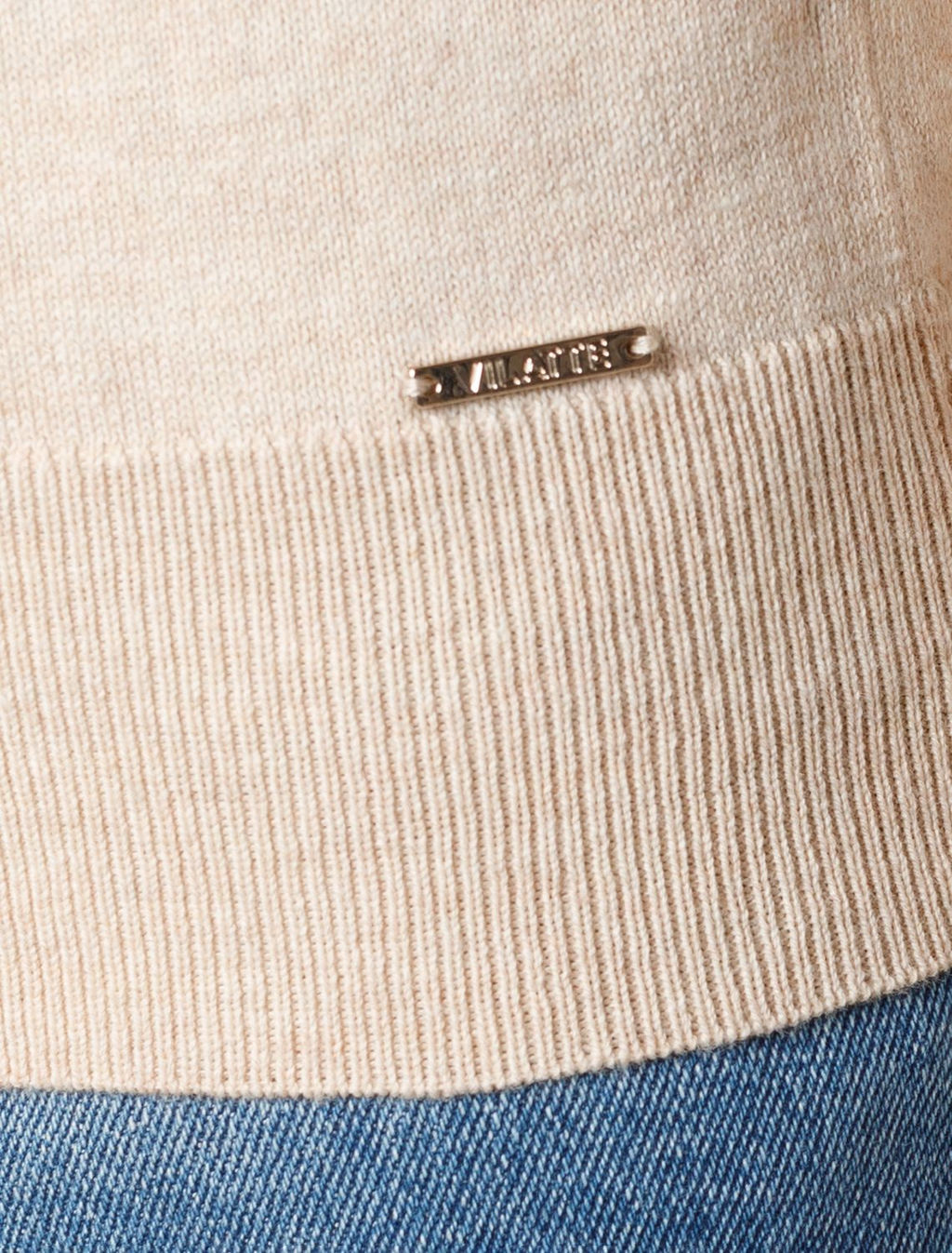 D34.197 Свитер женский бежевый меланж