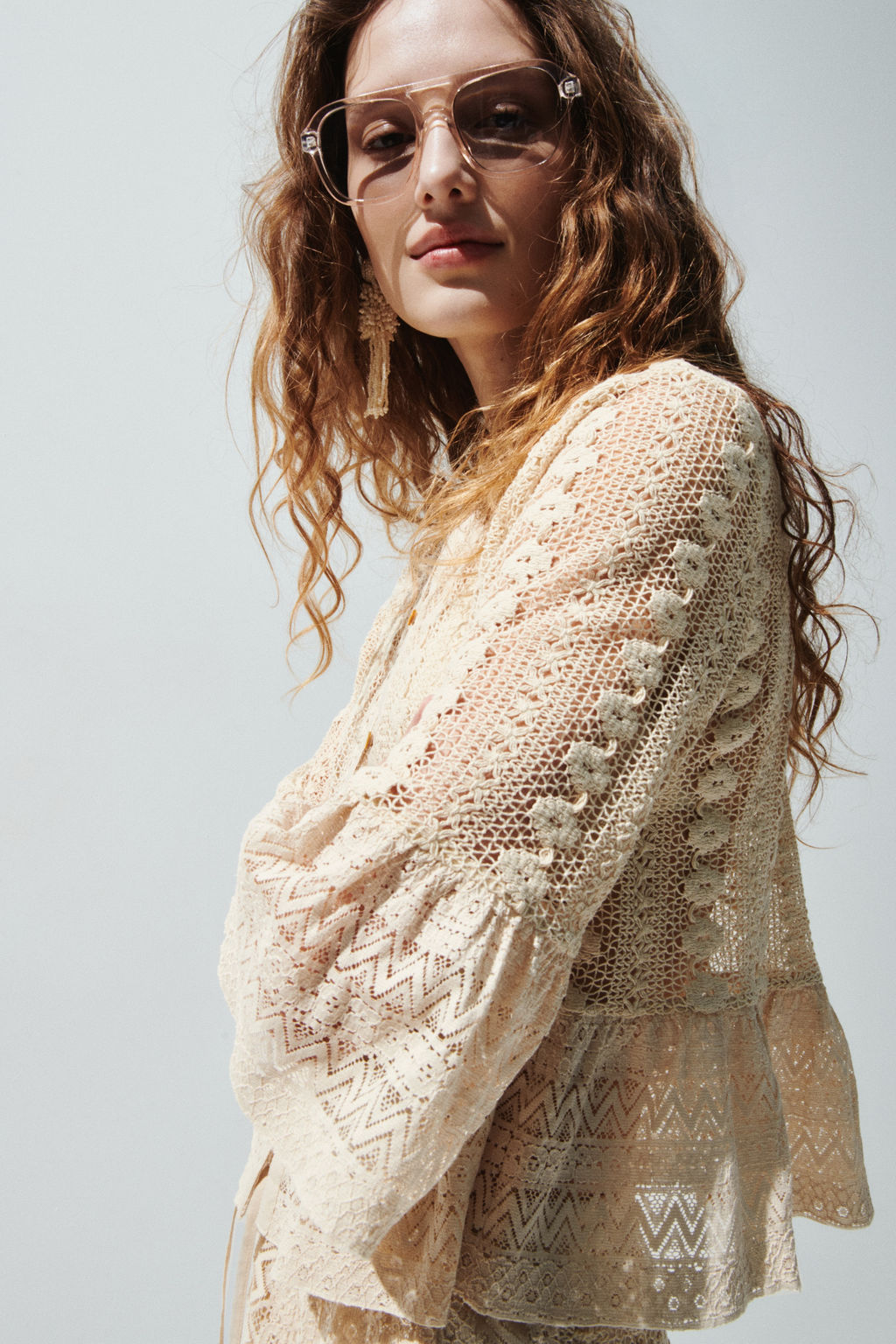 Blusa de encaje con ribetes de volante - H&m фото 2