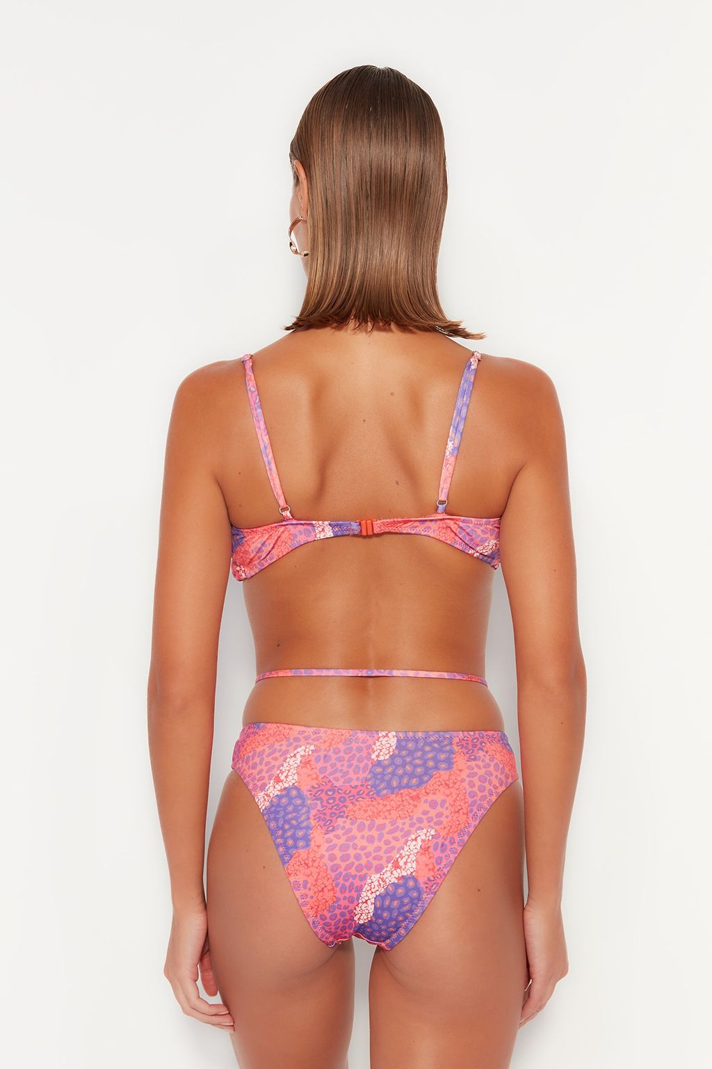 TRENDYOLMILLA Cini Desenli Biyeli High Leg Bikini Alt? TBESS23BA00291 фото 6