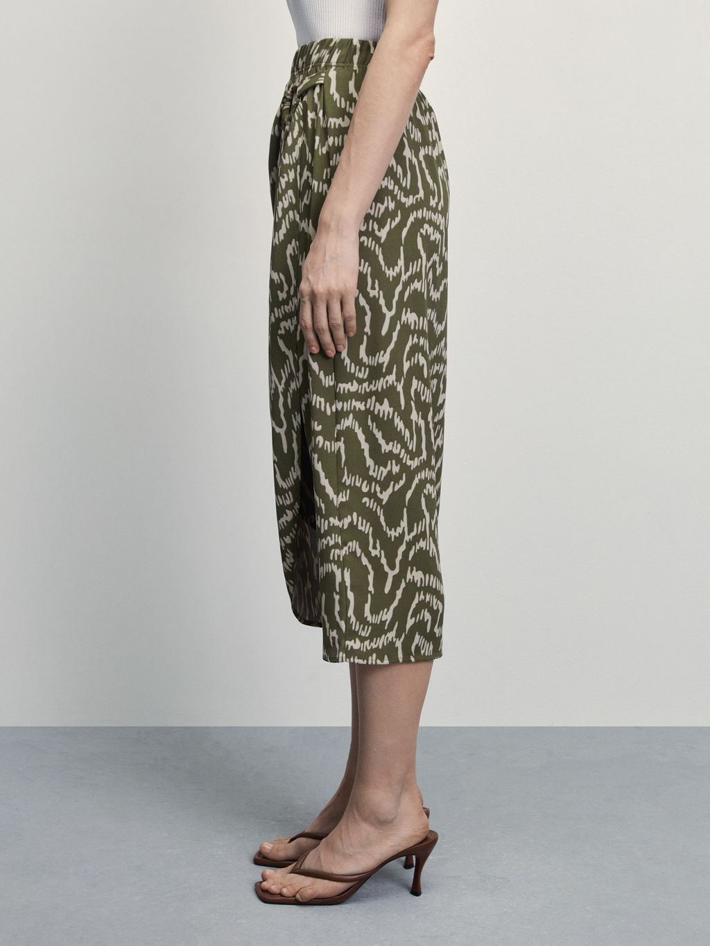 Юбка миди с кольцом / Zarina  фото 3