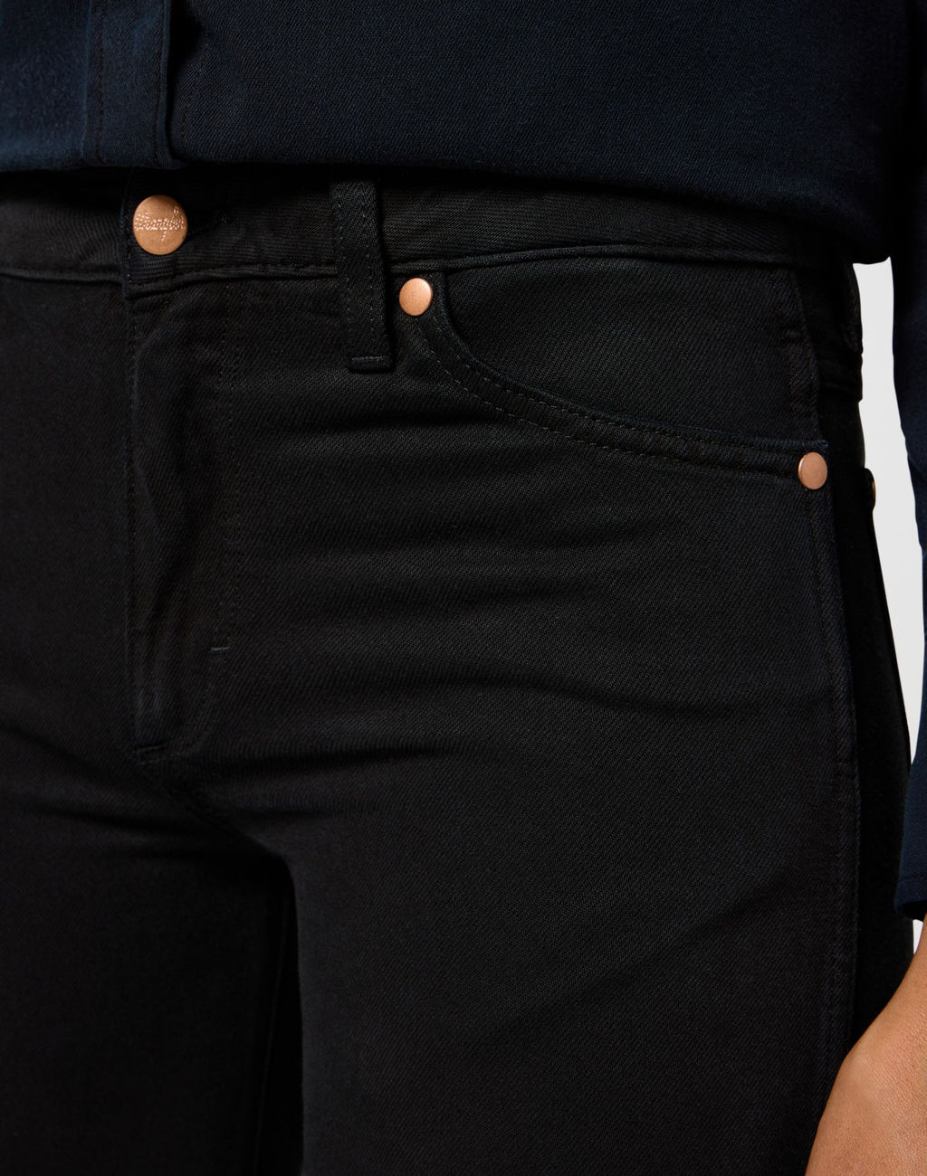 Джинсы женские