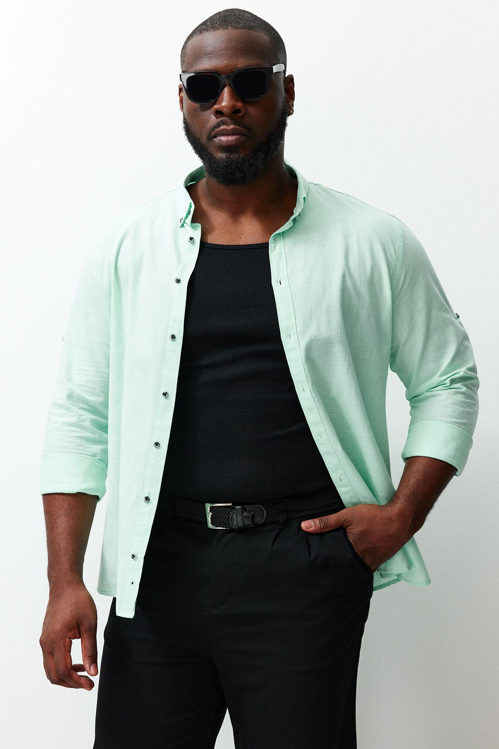 Yesil Regular Fit Rahat Dugmeli Yaka Basic Buyuk Beden Gomlek TMNSS23GO00094