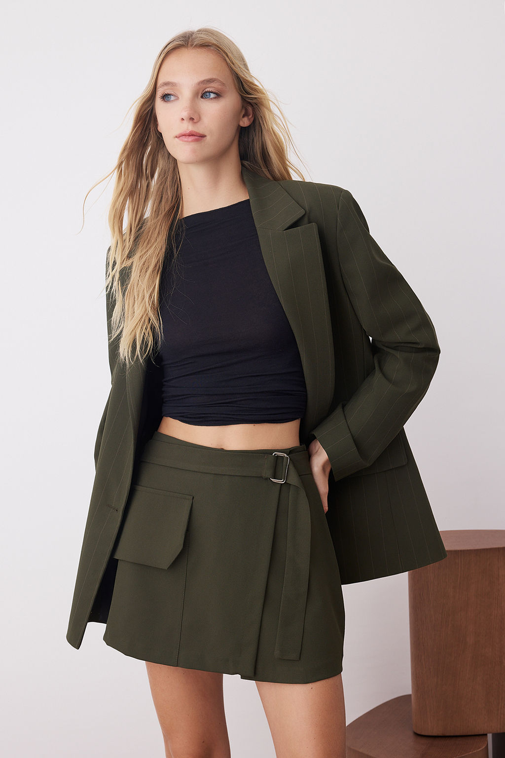 Haki Kemerli Etek Gorunumlu Sort & Bermuda TWOAW26SR00024