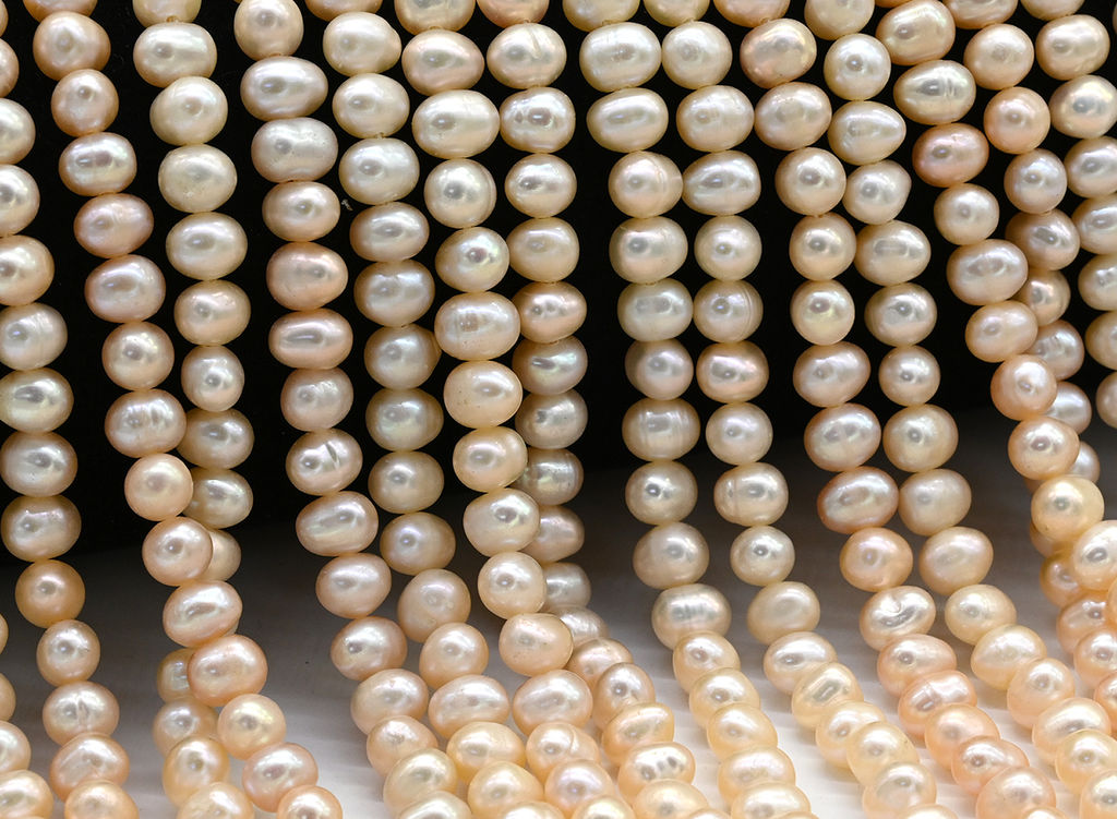 Бусины жемчуг овал 6мм цвет кремовый, 36см, 72 бусины Радуга камня