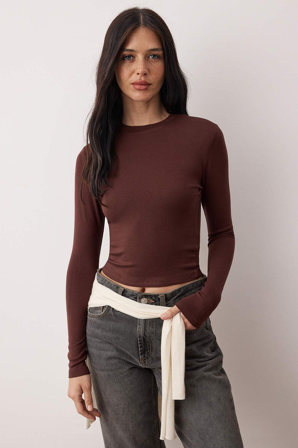 Tas-Koyu Kahverengi Ikili Paket Crop/K?sa Fitted/Vucuda Oturan Orme Bluz TWOAW25BZ00061