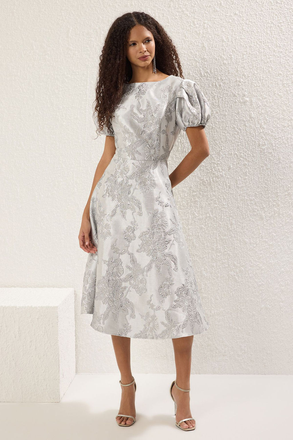 Trendyolmilla Ac?k Mavi A-Kesim Jakarl? Dokuma Midi S?k Abiye Gece Mezuniyet Elbisesi TPRSS25EL00202  фото 2