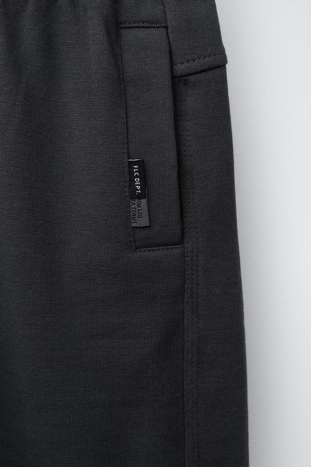 BERMUDA FELPA ETIQUETA / Gris antracita - Zara фото 4