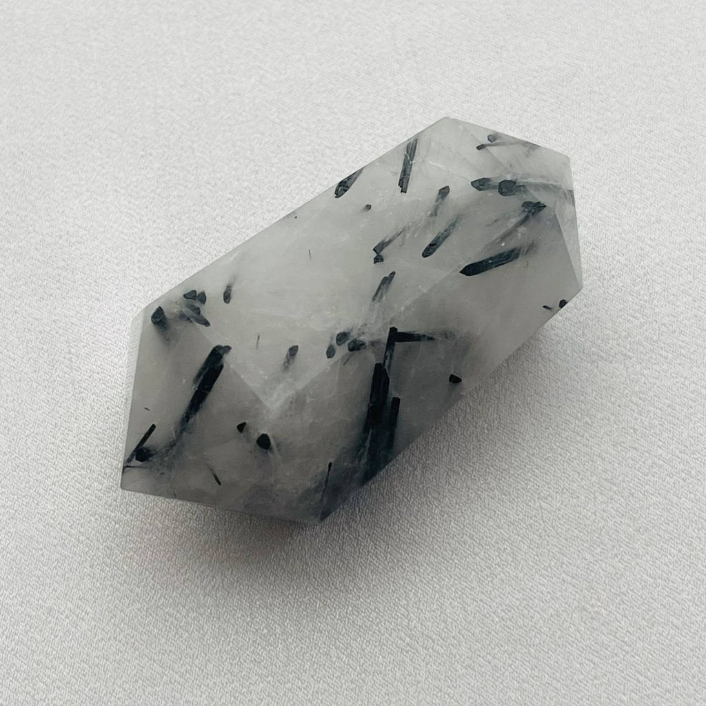 Кристалл двухконечный Кварц с включ. Турмалина Волос Венеры - Радуга самоцветов фото 3