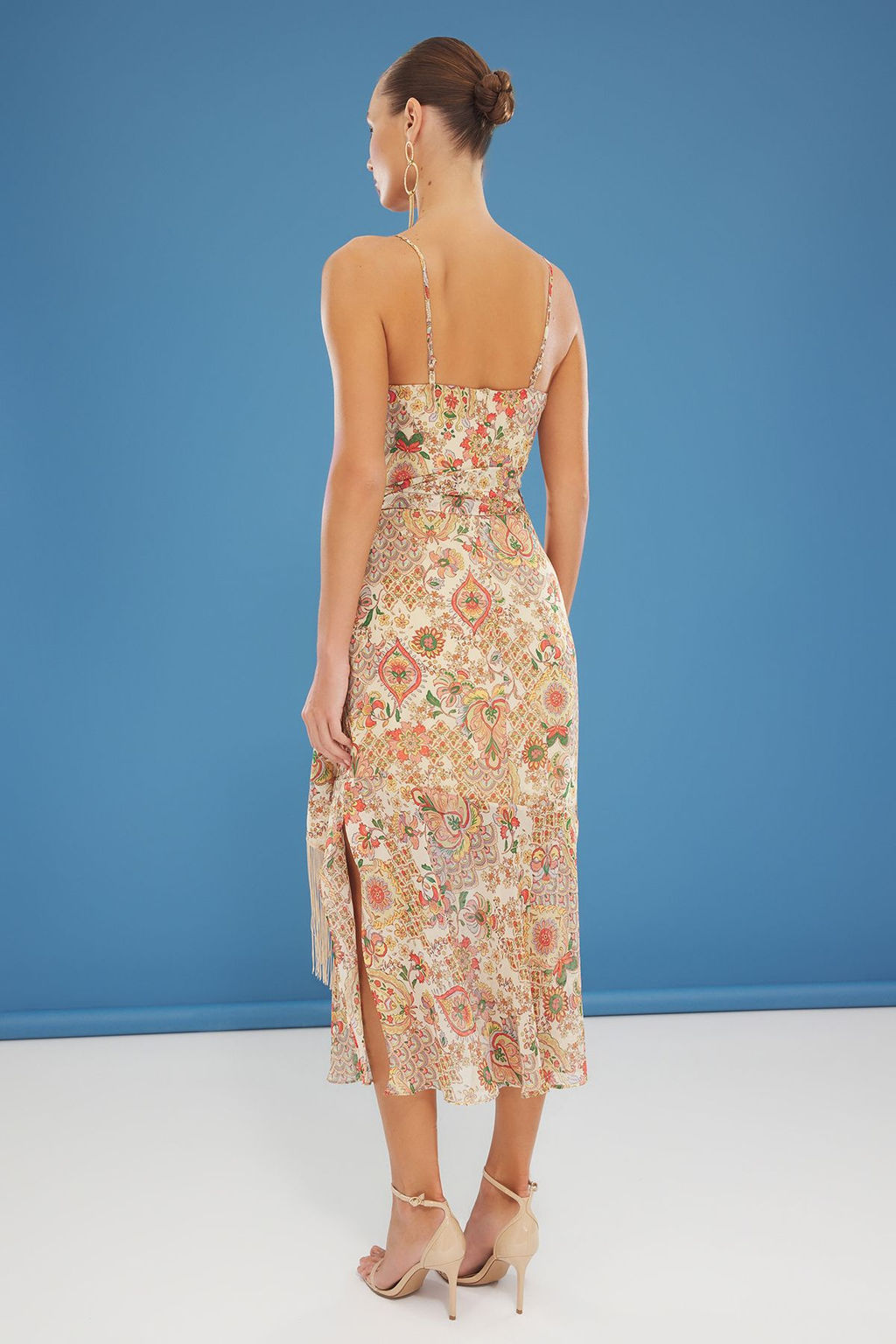 TRENDYOLMILLA Lila Etnik Desenli Kusakl? A Kesim Puskul Detayl? Maxi Astarl? Sifon Dokuma Elbise TWOSS23EL01777 фото 13