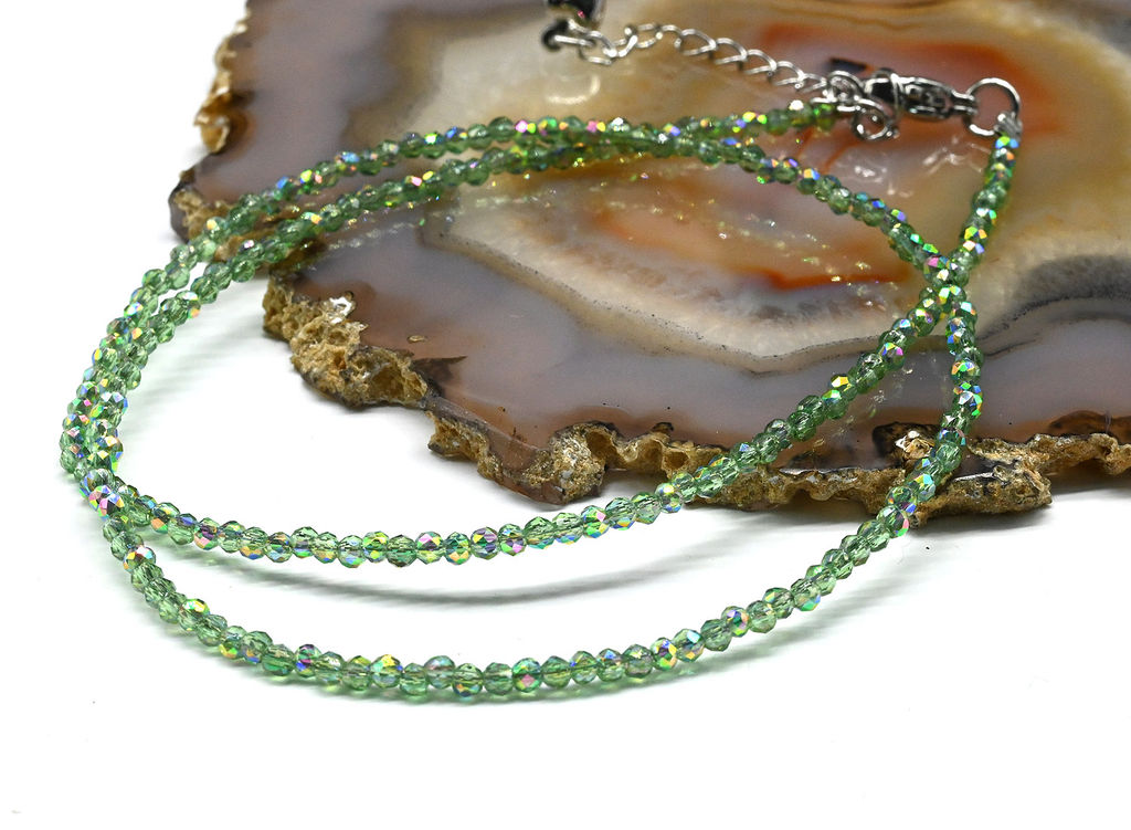 Чокер из циркона шарик гр.2мм цв.зеленый, 38см