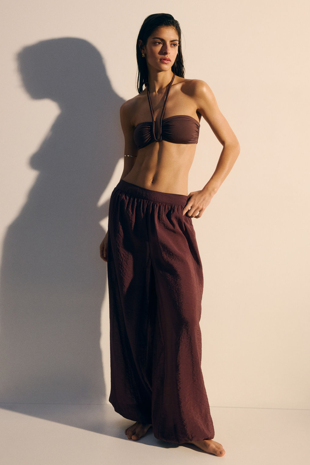 Top de bikini bandeau con relleno - H&m фото 4
