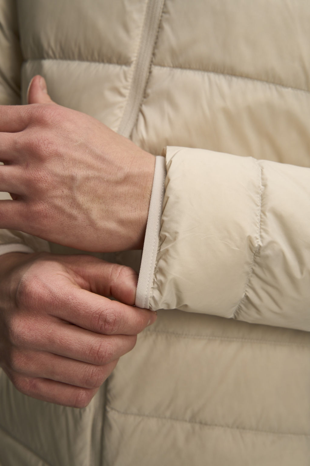 Пуховик легкий Серый - Anta фото 11