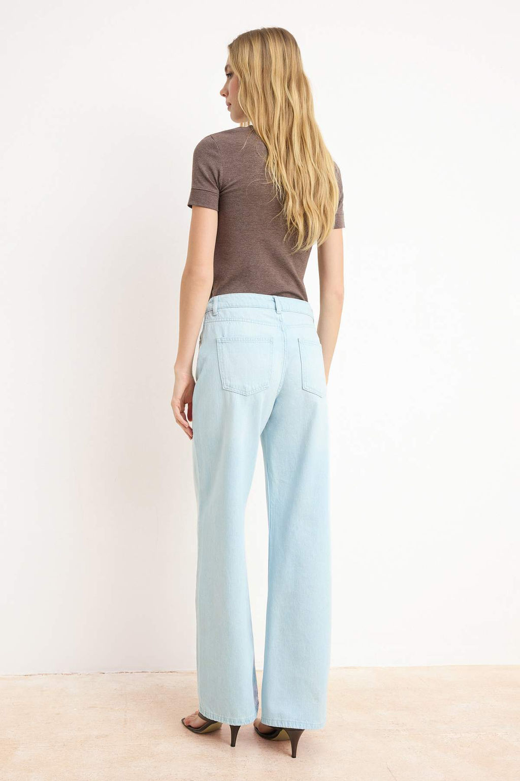 Mavi DOKUMLU Normal Bel %100 Pamuk Uzun Boy Wide Leg Jeans TWOSS26JE00129