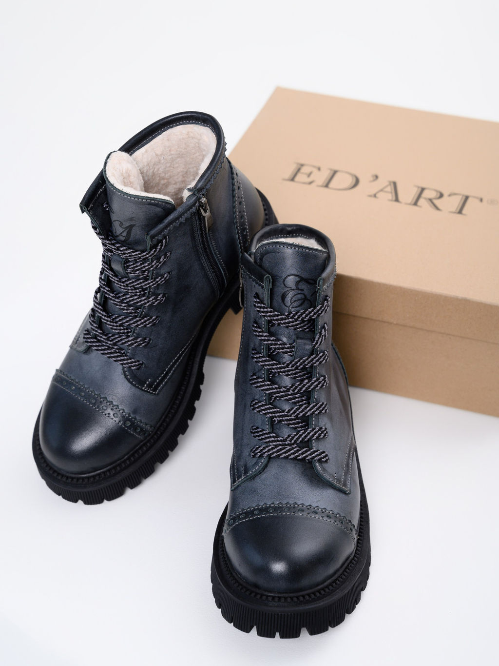 Ботинки 319.taskanabl.Вакса черная/мех