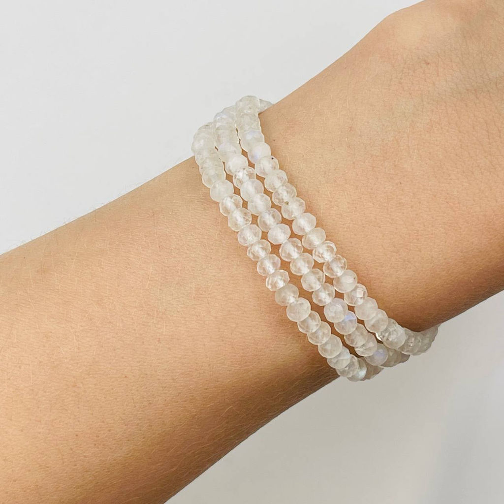 Бусины для украшений из Лунного камня (130 бусин)