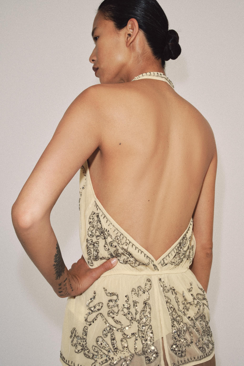 TOP HALTER BORDADOS ZW COLLECTION LIMITED EDITION / Beige