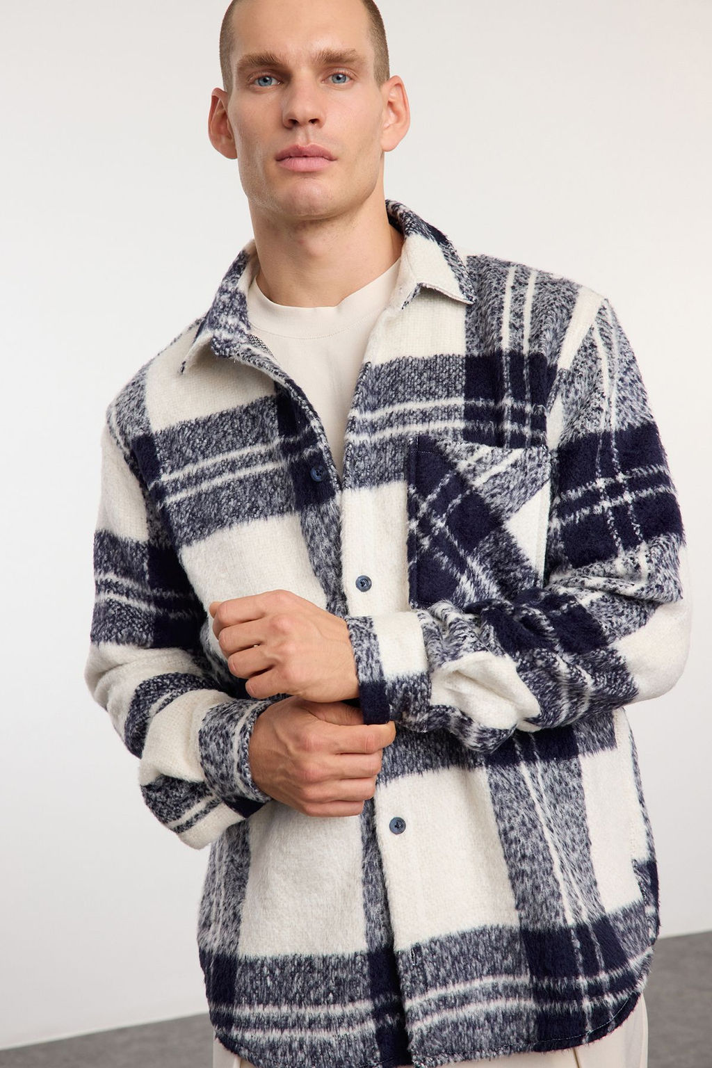 TRENDYOL MAN Ekru Unisex Oversize Fit K?sl?k Kareli Oduncu Gomlek Ceket TMNAW25GO00024 - Trendyolmilla фото 11