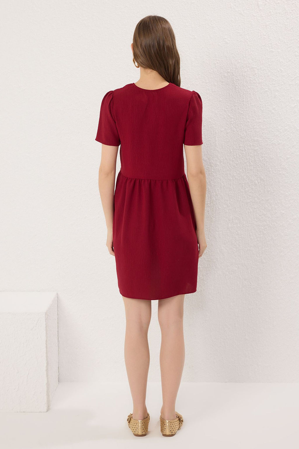 TRENDYOLMILLA Lacivert Duz Etegi Belden Ac?lan Dugme Detayl? Mini Dokuma Elbise TWOSS25EL00401  фото 5