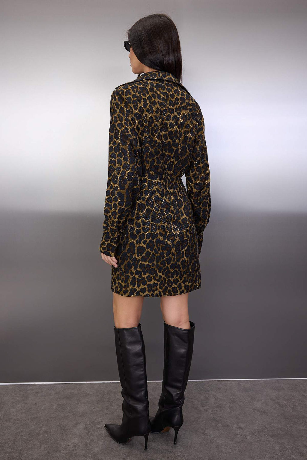 Kahverengi Animal Desenli Kruvaze Yaka K?sa / Mini Dokuma Elbise TWOAW26EL00343