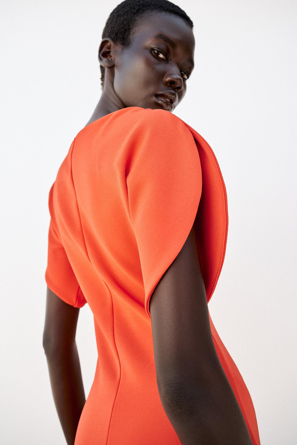 VESTIDO MIDI VOLUMEN / Naranja - Zara фото 4