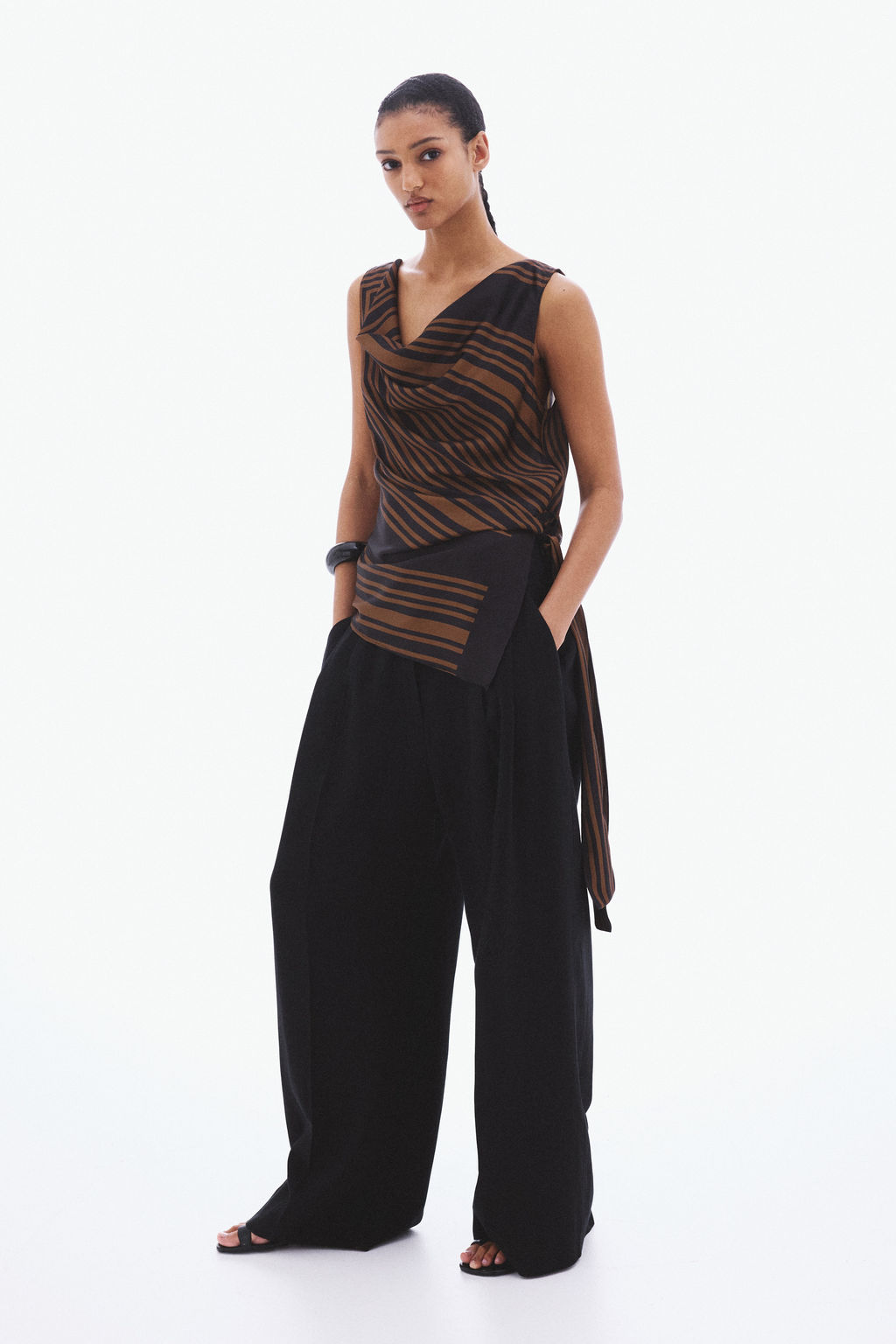 Top con escote drapeado y lazada - H&m фото 4
