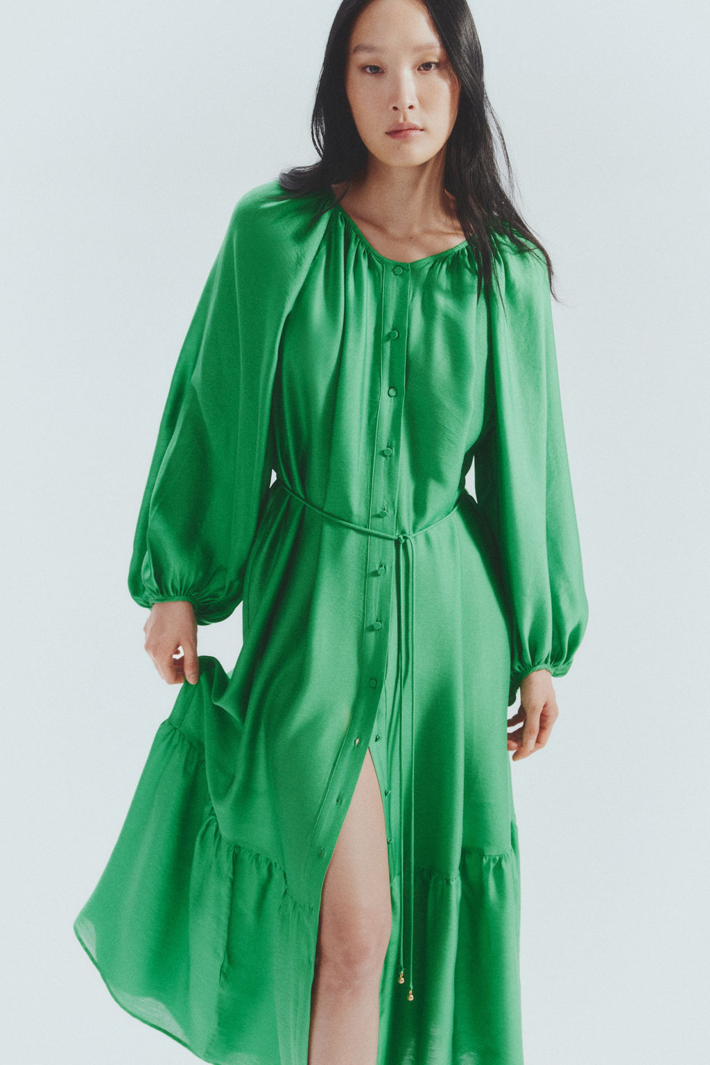 Vestido oversize con cintur?n de anudar - H&m фото 3