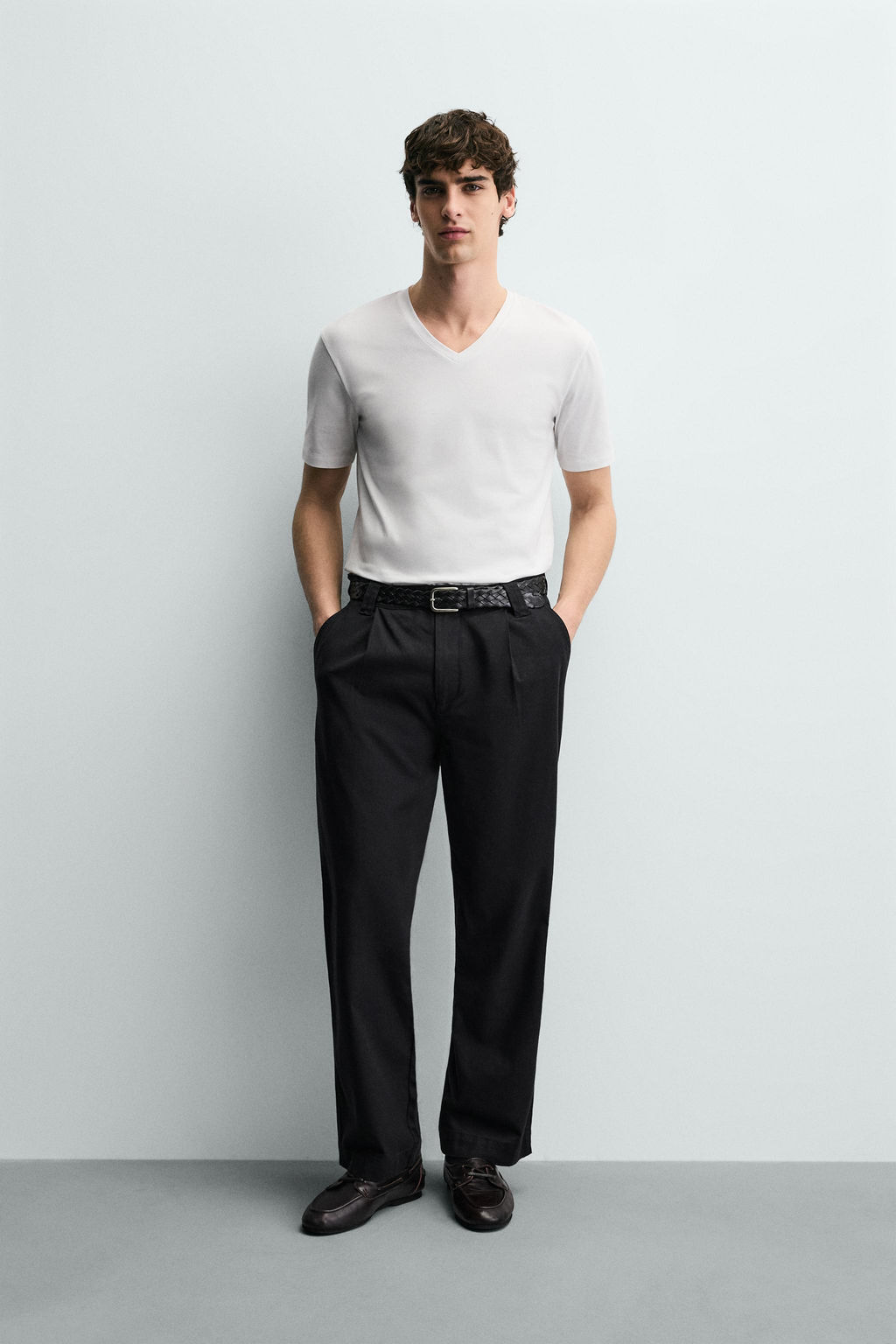 BASIC V-NECK T-SHIRT - Zara фото 9