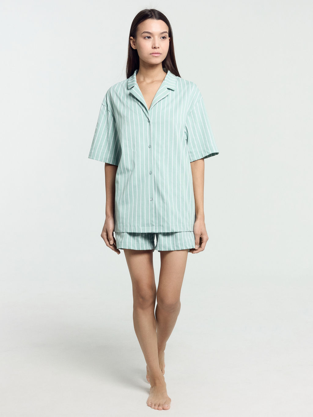 Комплект женский (жакет, шорты) зеленый в полоску - Mark formelle фото 7