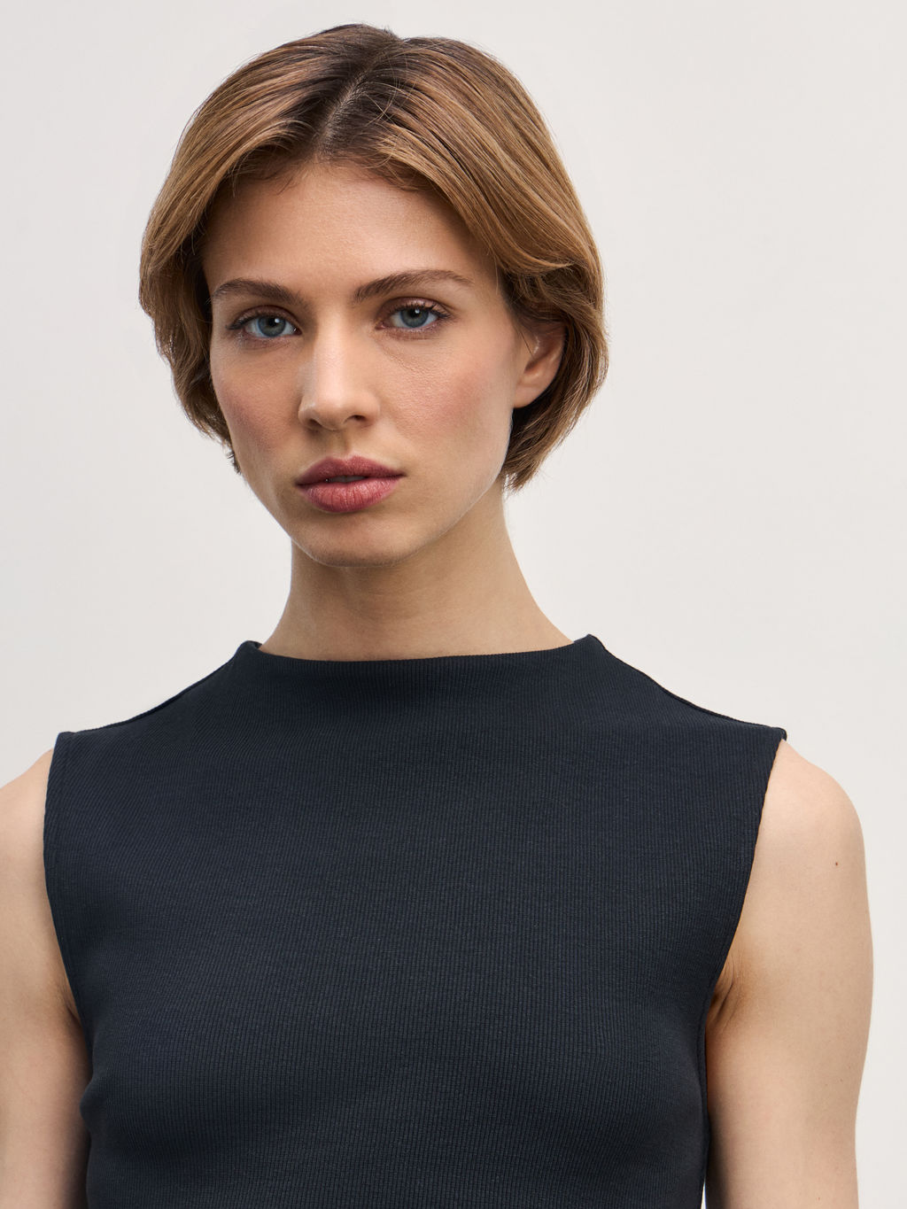 Базовый топ в рубчик / Zarina  фото 6