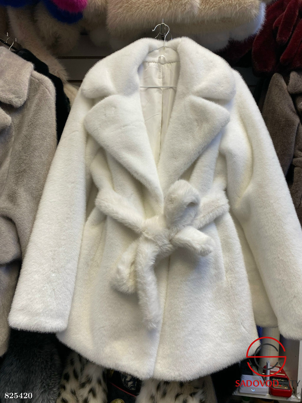 Шуба женская из искусственного меха