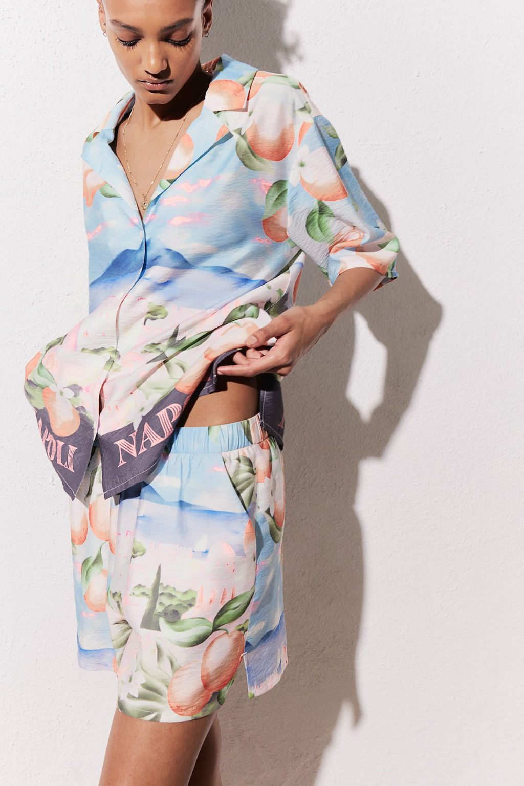 Pantalon corto estampado sin cierre - H&m фото 4