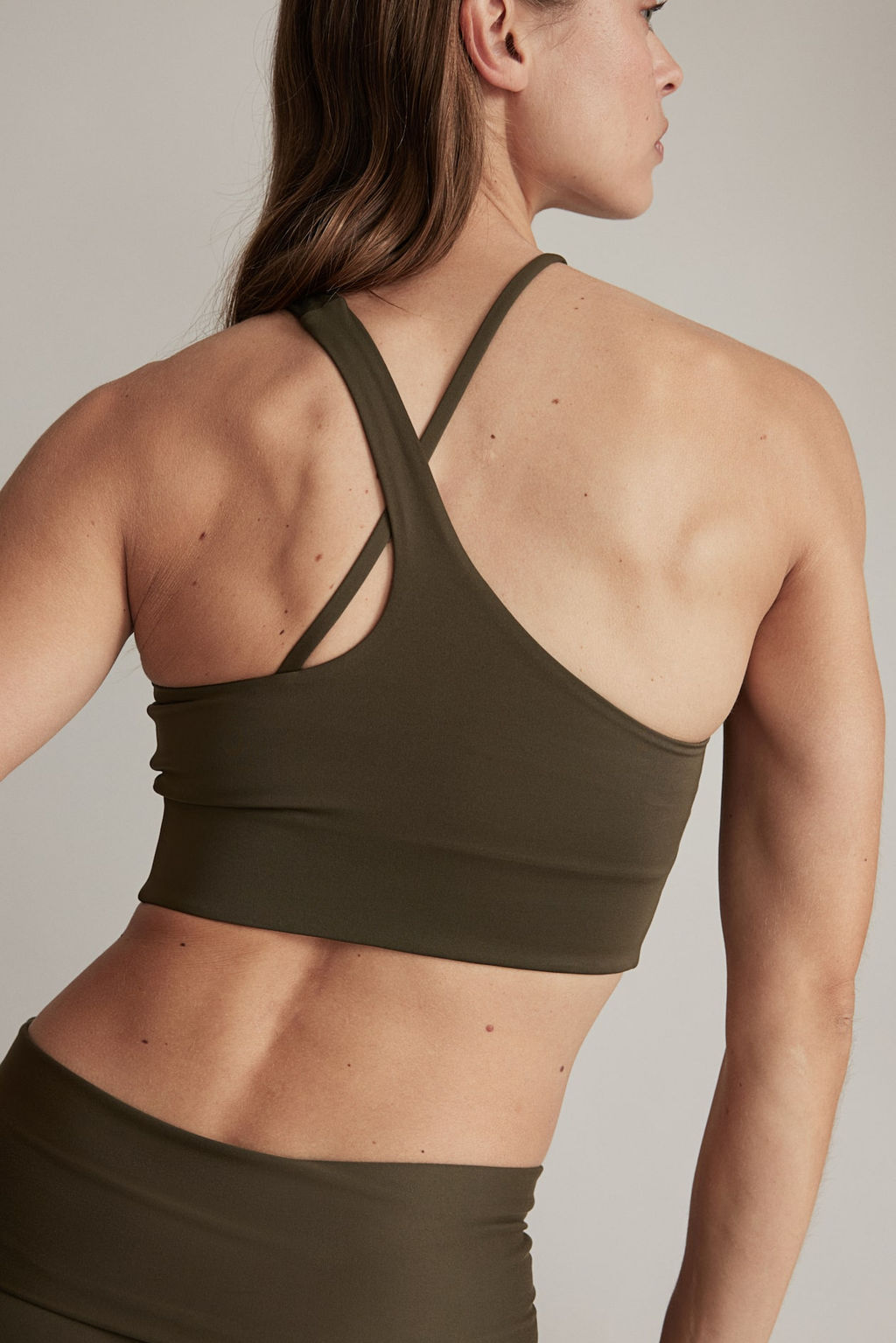 Sujetador de deporte en SoftMove Light Support - H&m фото 4