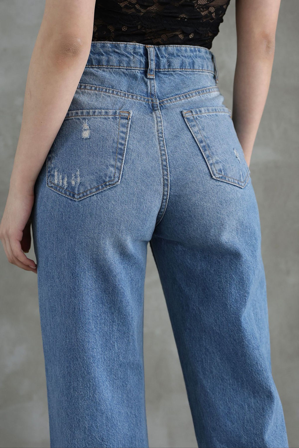 Mavi Y?rt?k Detayl? Pacas? Kesikli Yuksek Bel Duz Kesim Straight Jeans TWOSS25JE00138 - Trendyolmilla фото 5