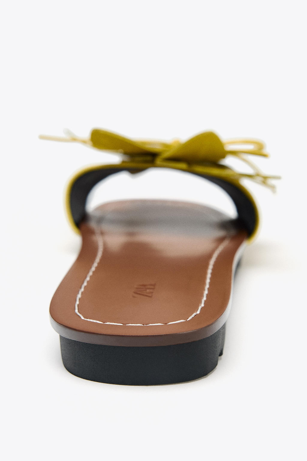 LEATHER FLOWER SANDALS