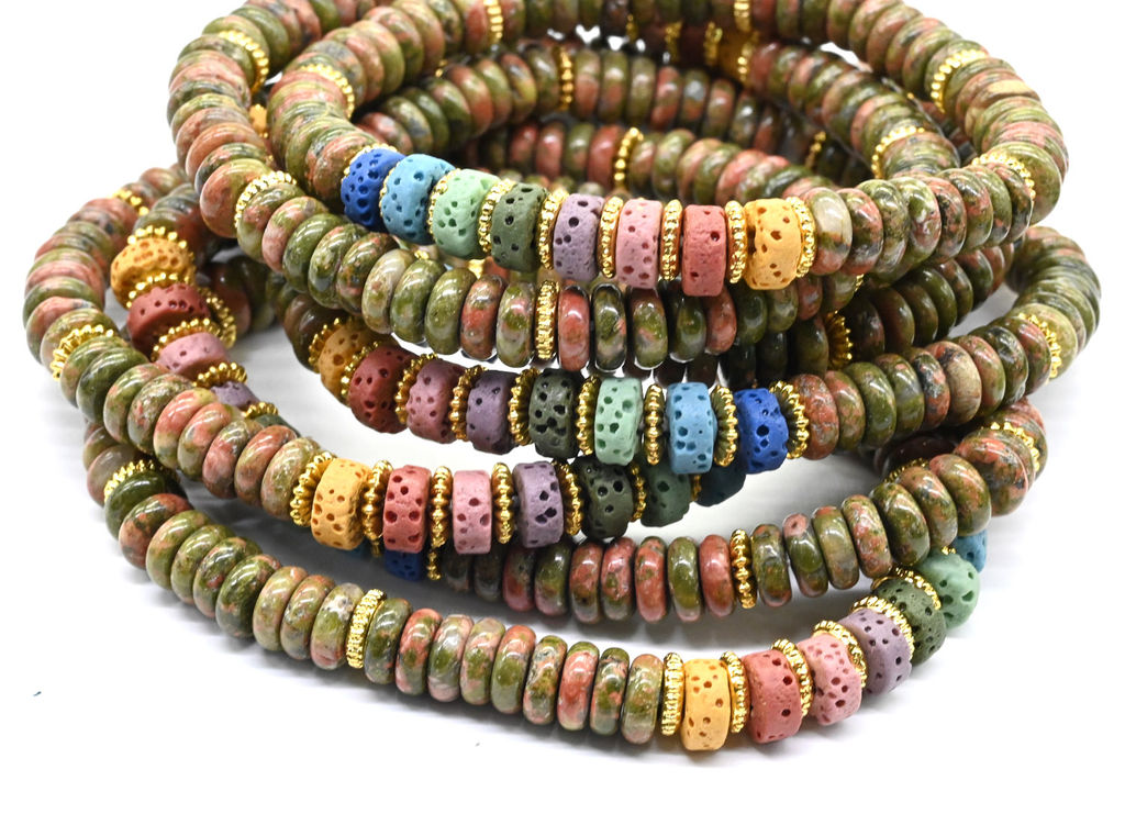 Браслет из унакита диски 6*2мм со вставками из лавы, 16см