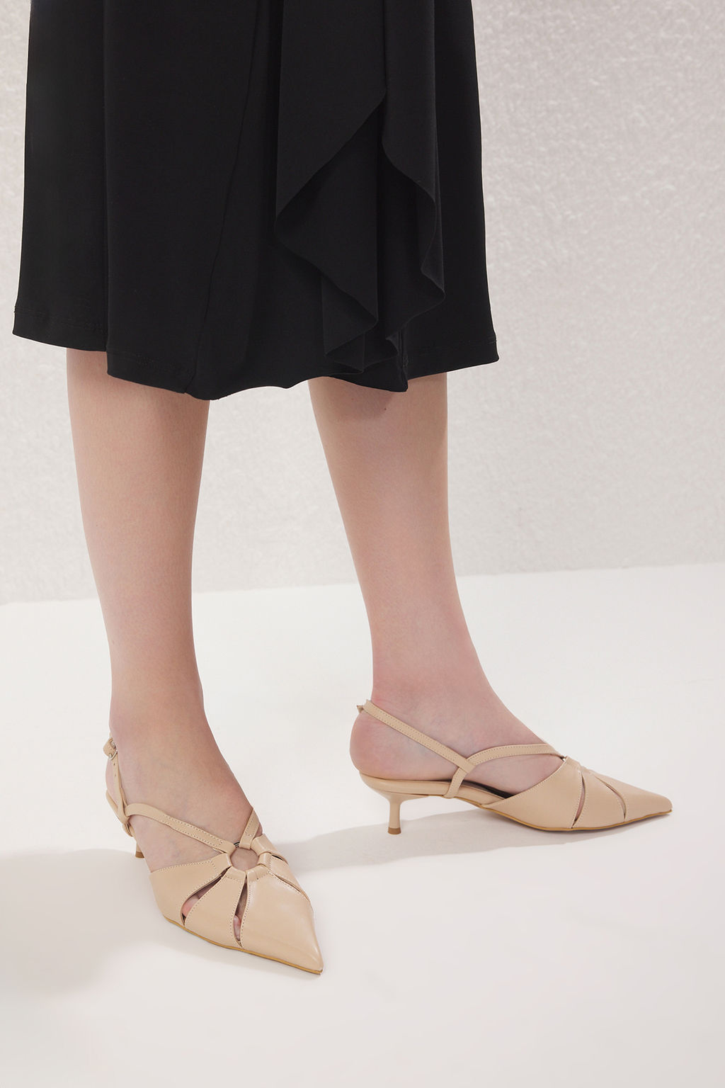 Trendyol Shoes Nude Cut Out Detayl? Arkas? Bantl? Kad?n Kitten Topuklu Ayakkab? TAKSS25TO00080 - Trendyolmilla фото 11