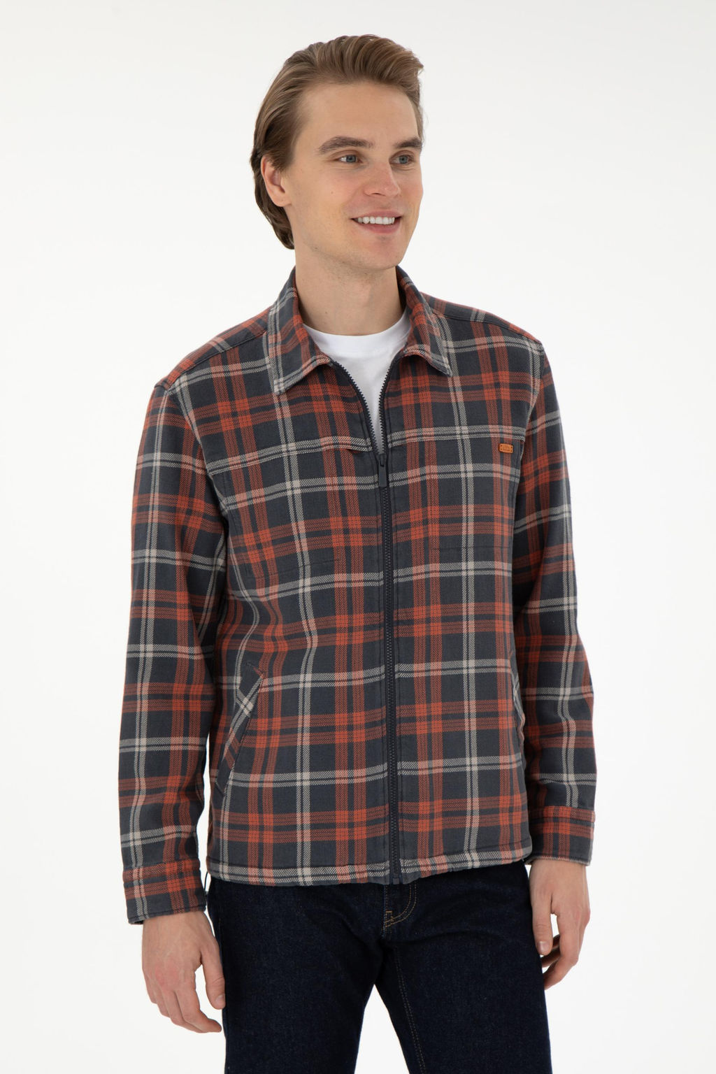 Мужская рубашка с длинным рукавом кирпичного цвета Неожиданная скидка в корзине