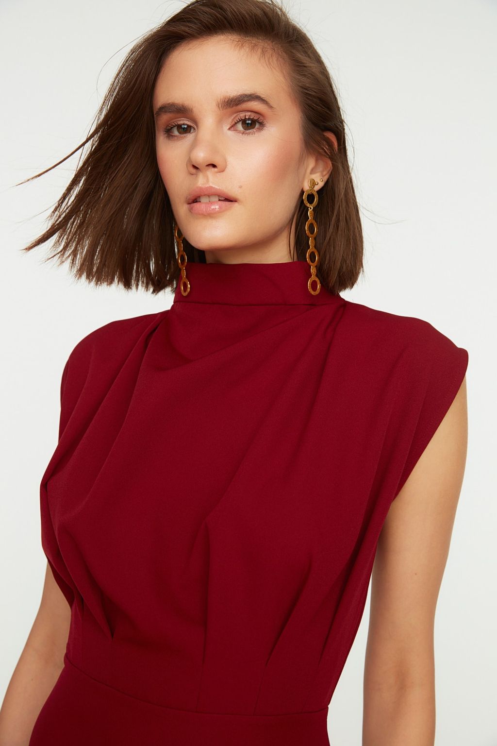 TRENDYOLMILLA Bordo Vucuda Oturan Dik Yaka Midi Kalem Etek Dokuma Elbise TWOAW20EL0311  фото 29