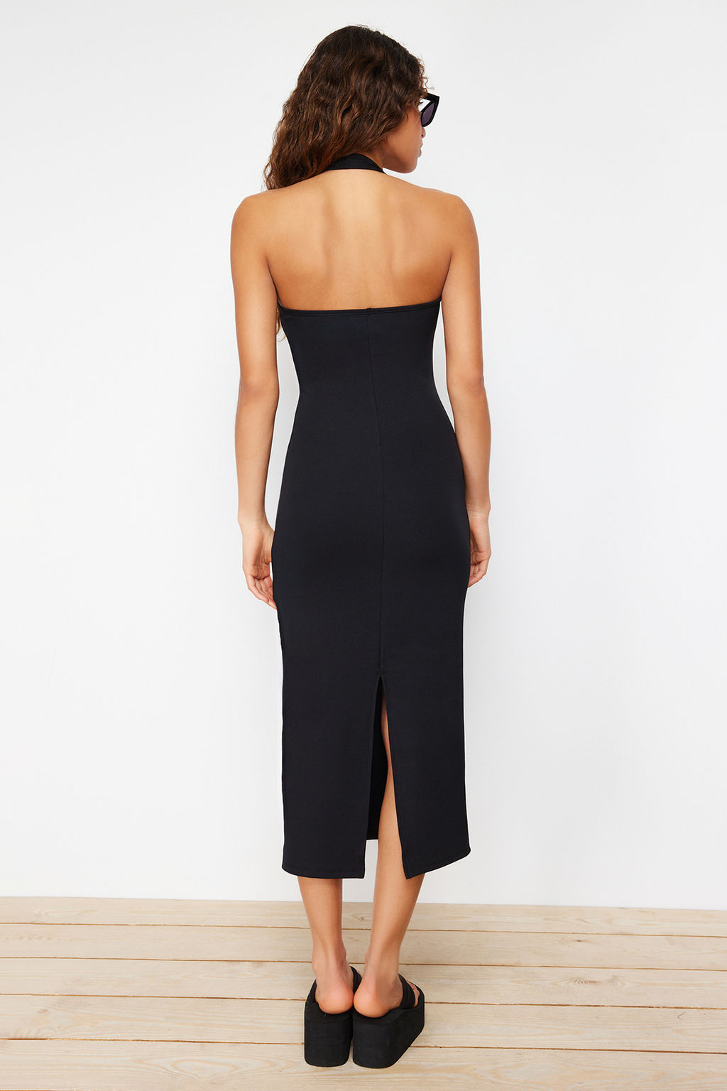 TRENDYOLMILLA Murdum Vucuda Oturan Kare Yaka Fitilli Esnek Orme Maxi Kalem Elbise TWOSS24EL00590  фото 6