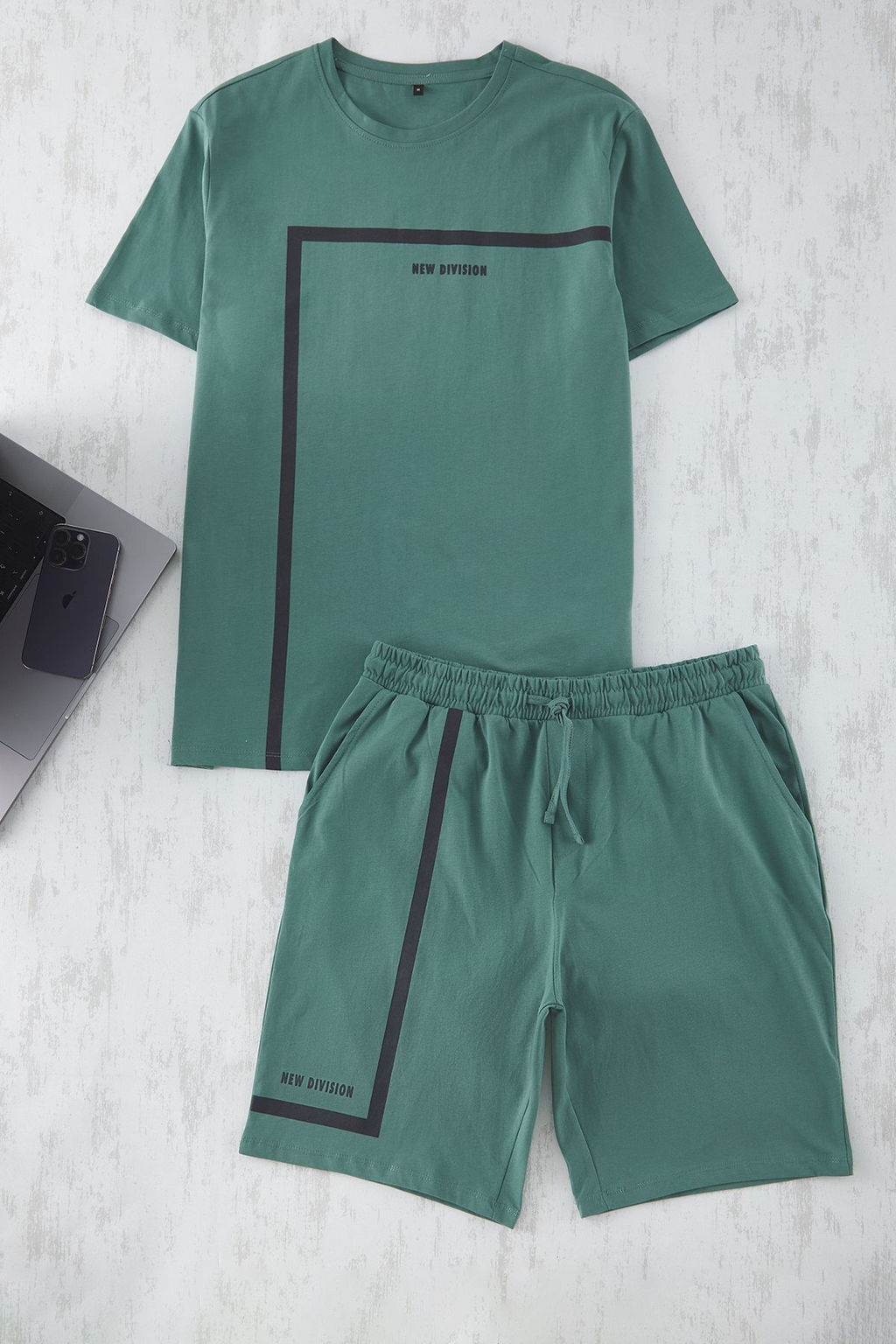 TRENDYOL MAN Siyah Regular Fit Bisiklet Yaka Bask?l? Sortlu Pijama Tak?m? TMNSS23PT00017 - Trendyolmilla фото 18