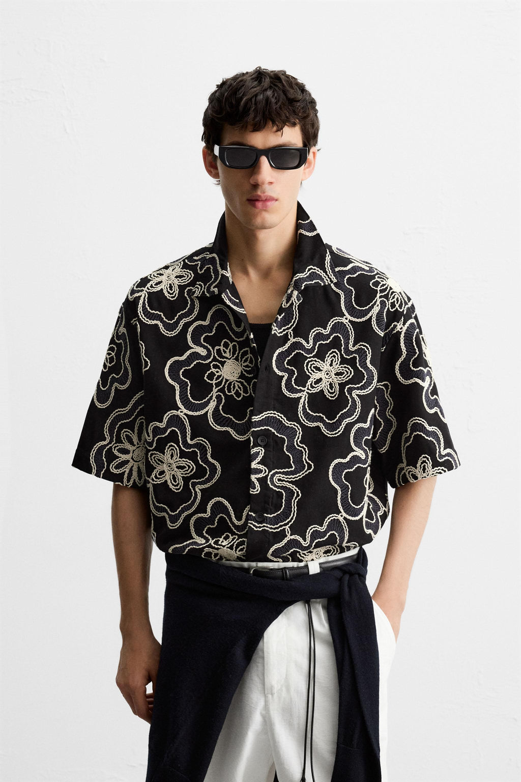 TEXTURED EMBROIDERY SHIRT