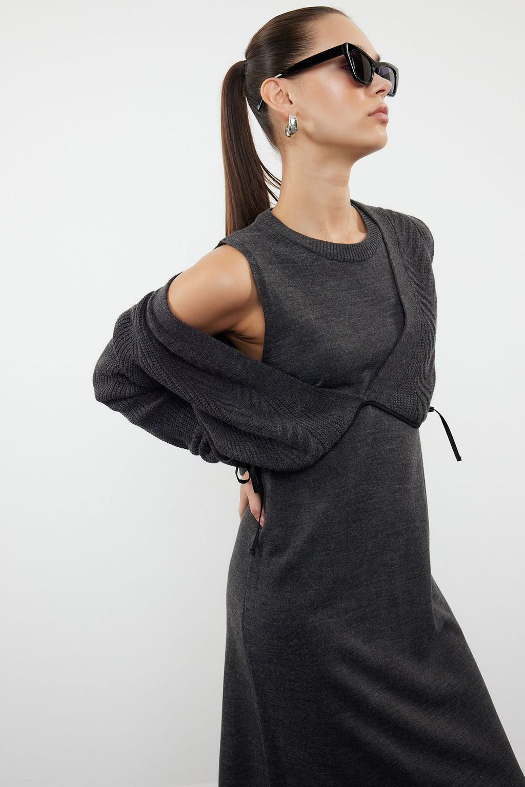 TRENDYOLMILLA Antrasit Maxi Triko Ekstra H?rkal? Elbise TWOAW25EL00014  фото 2