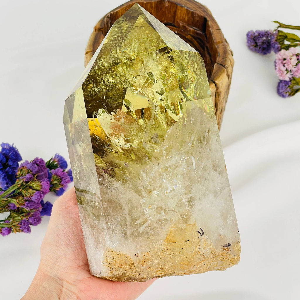 Кристалл из Цитрина на подставке