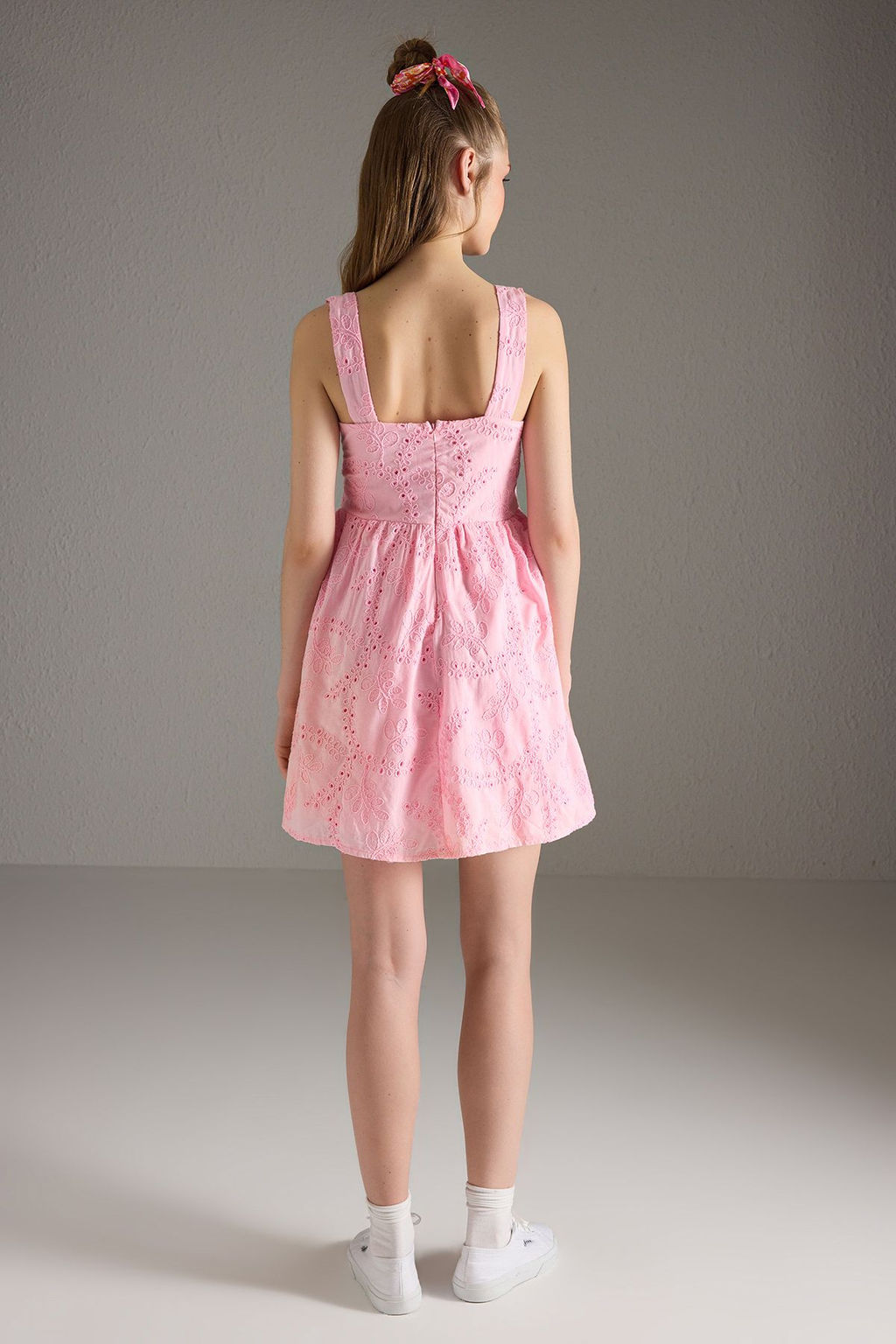 TRENDYOLMILLA Sar? Etegi Belden Ac?lan Mini Brode Dokuma Elbise TWOSS25EL00448  фото 4