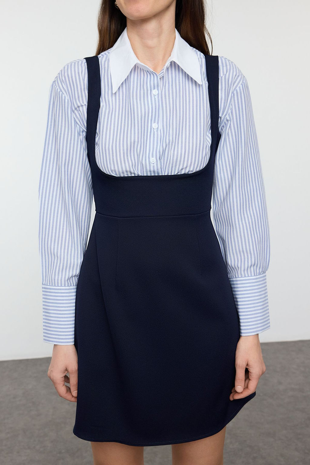 Trendyolmilla Lacivert Vucudu Saran Gomlek Detayl? Mini Dokuma Elbise TWOSS25EL00232  фото 4