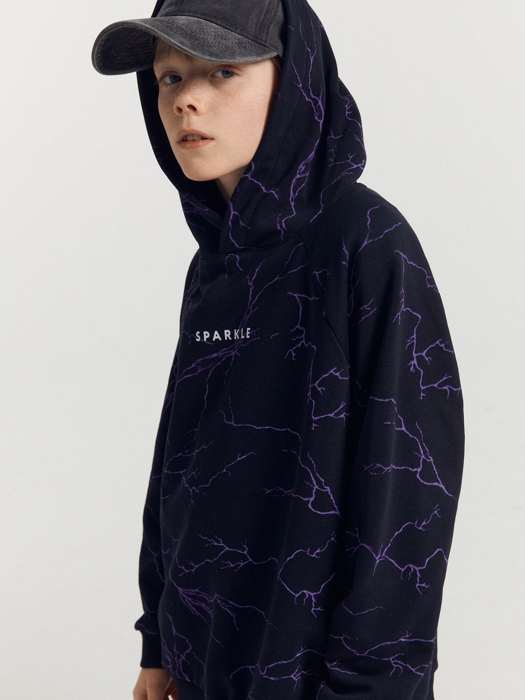 Анорак для мальчиков черный с принтом молнии - Mark formelle фото 3