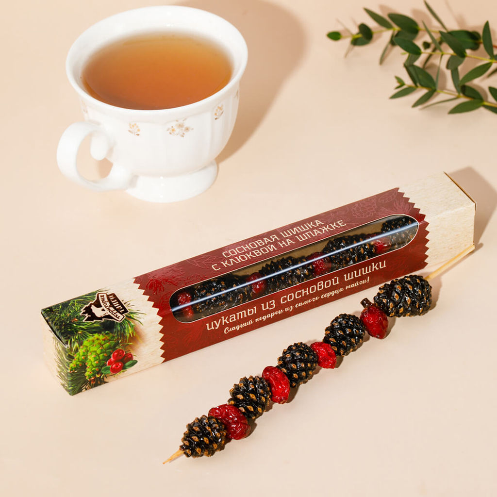 Цукаты Сосновая шишка с клюквой на шпажке 25г