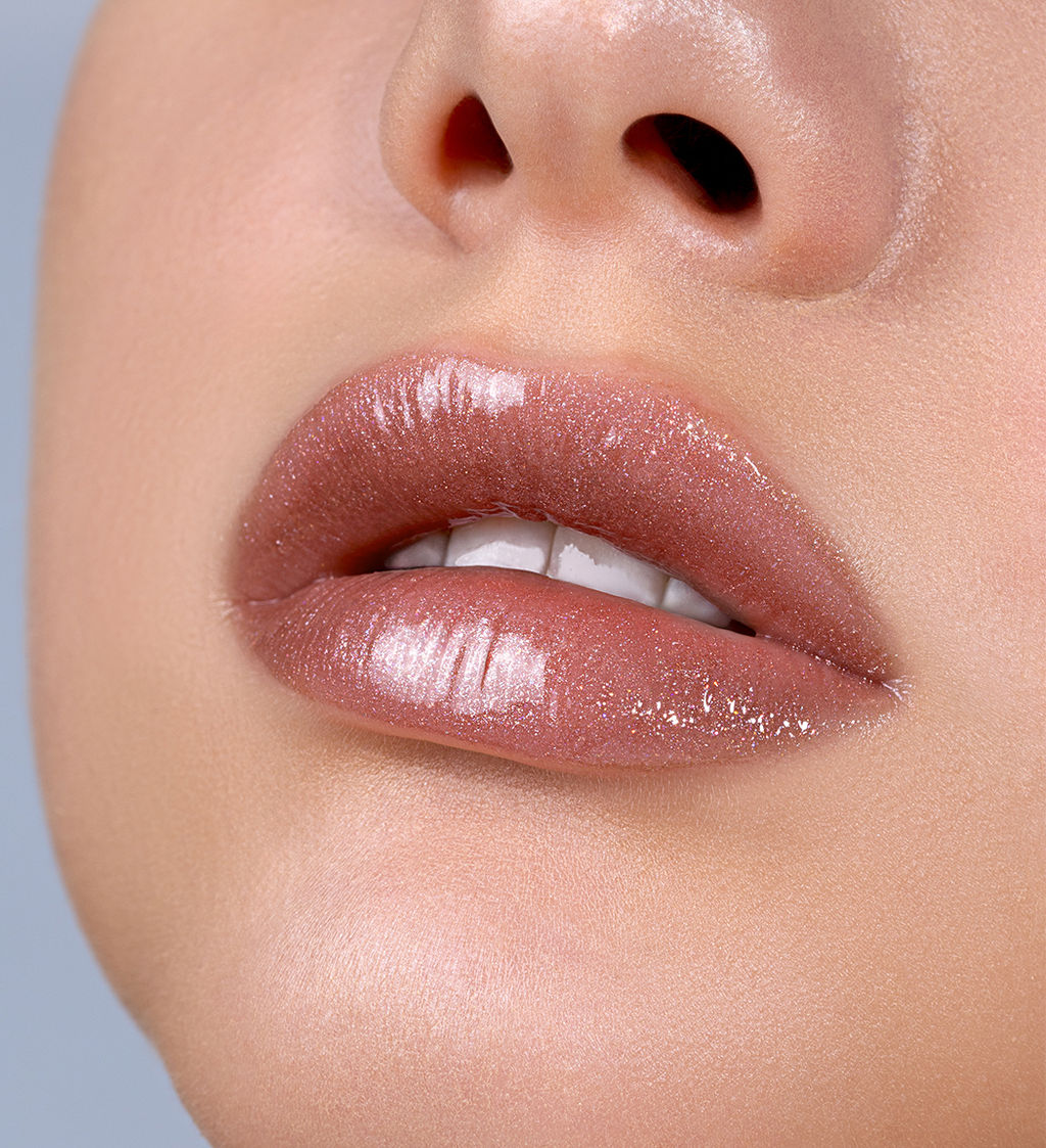 LuxVisage Блеск для губ Glass Shine тон 19